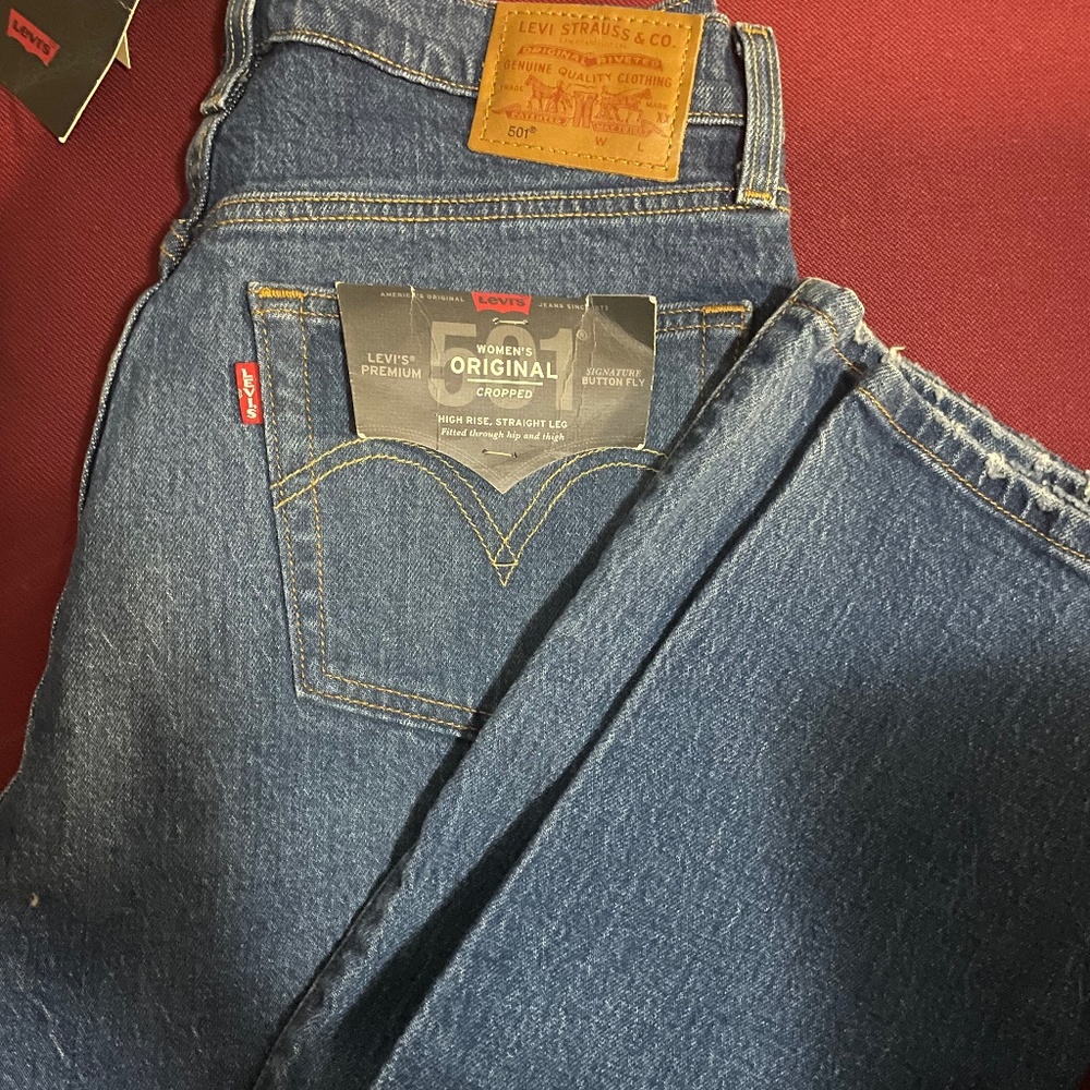 Levi 501 Cropped High Rise Blue Jeans
